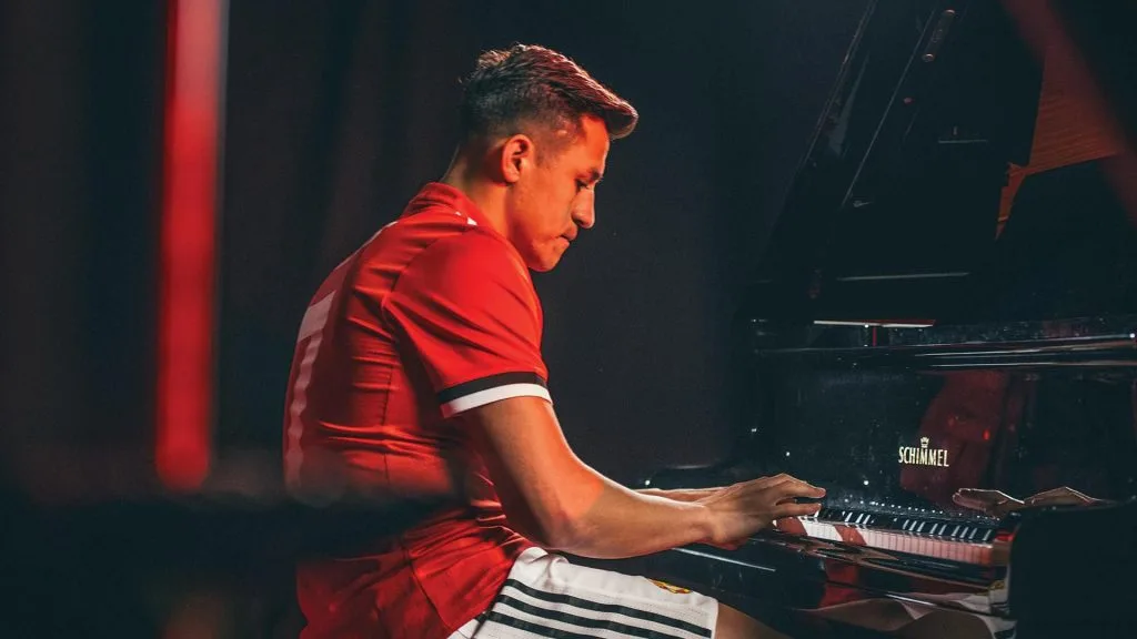 Alexis Sanchez playing Piano