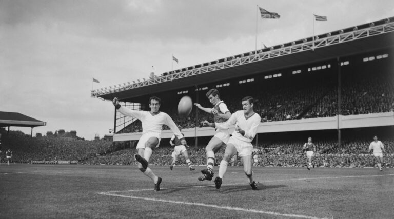 Shay Brennan against Arsenal