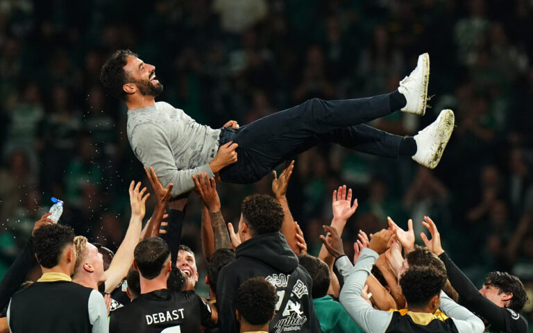 Ruben Amorim with his Sporting players